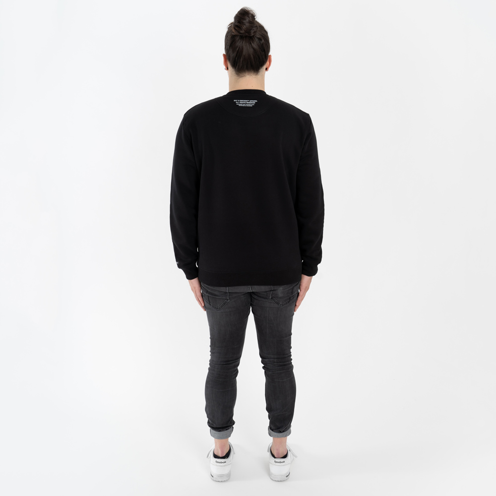 Pure-Sweater-Black-04