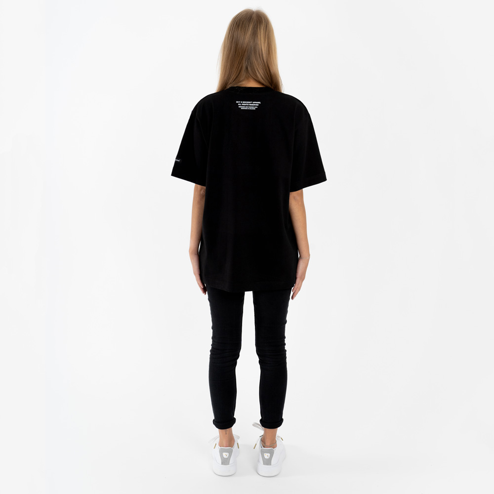 Modest-Oversized-Shirt-Black-03